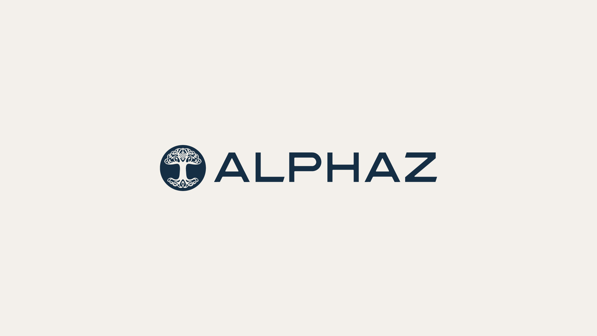 Logo Alphaz em versão positiva — navy sobre fundo areia